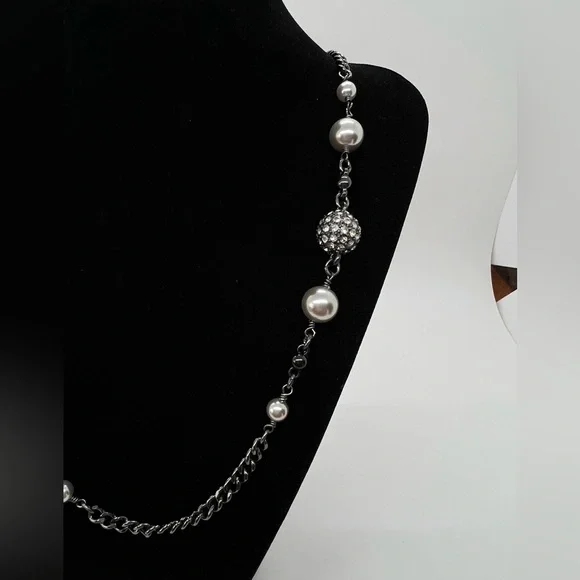 J Crew Beaded Station Faux Pearl Gun Metal Silver Tone Long Necklace Approx 31” - Picture 3 of 8